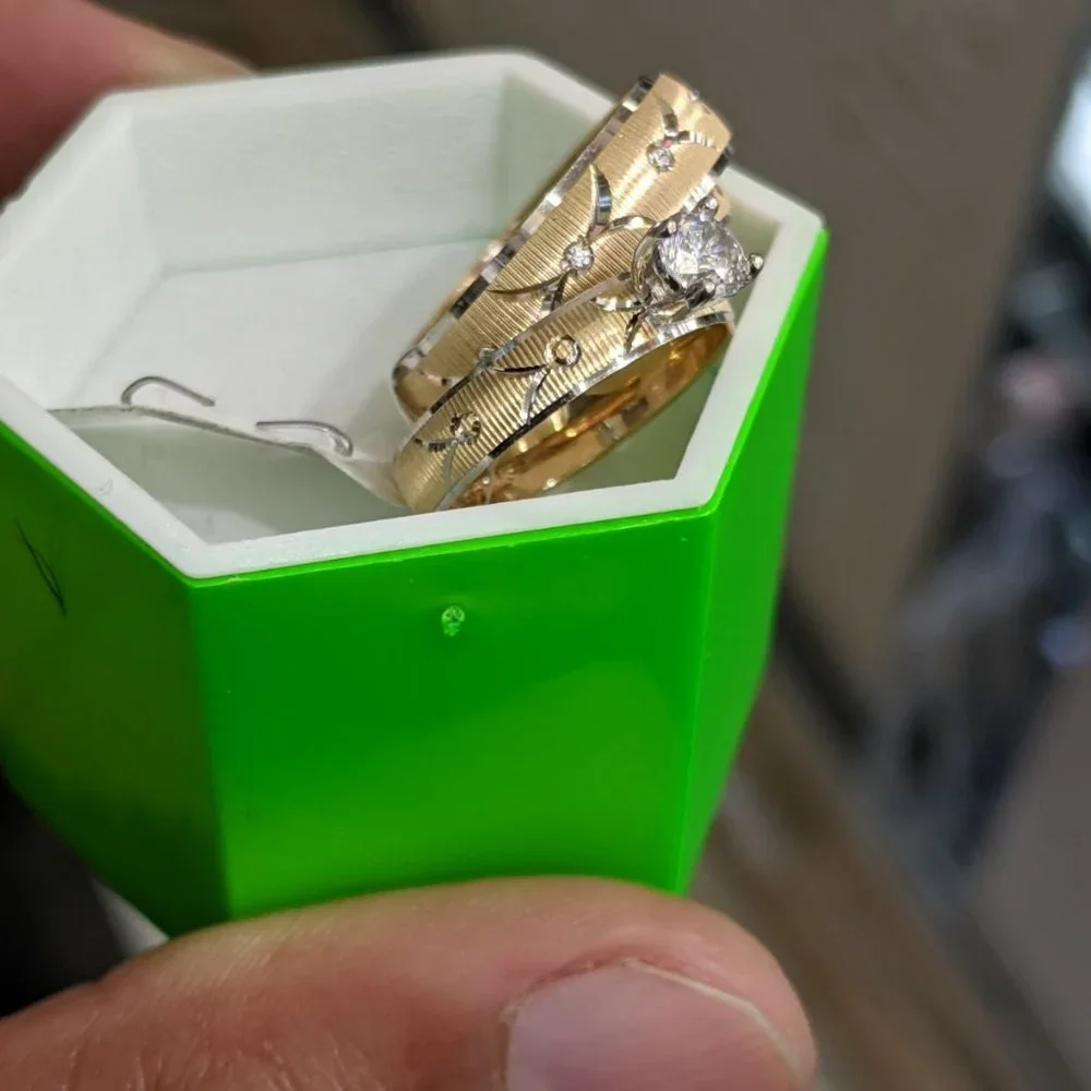 couple rings - Picture 5 of 9